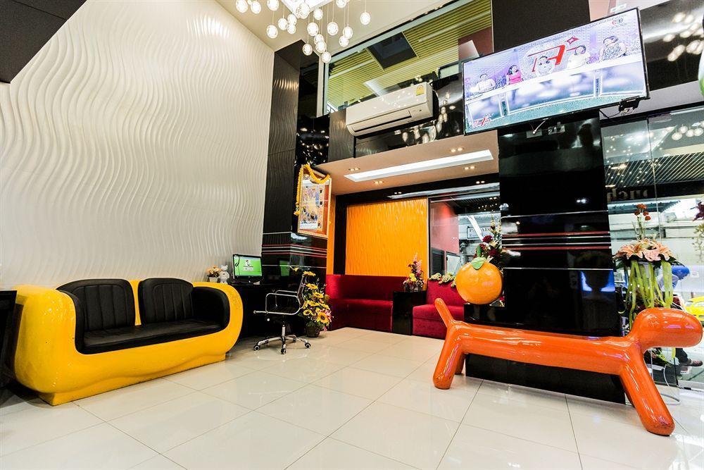 Le Touche Hotel Бангкок Экстерьер фото