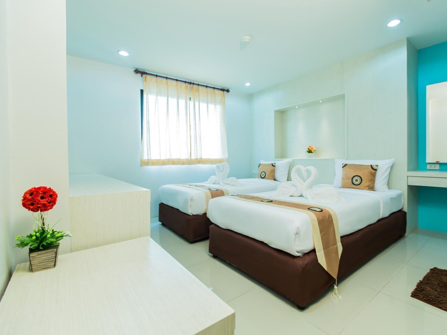 Le Touche Hotel Бангкок Экстерьер фото